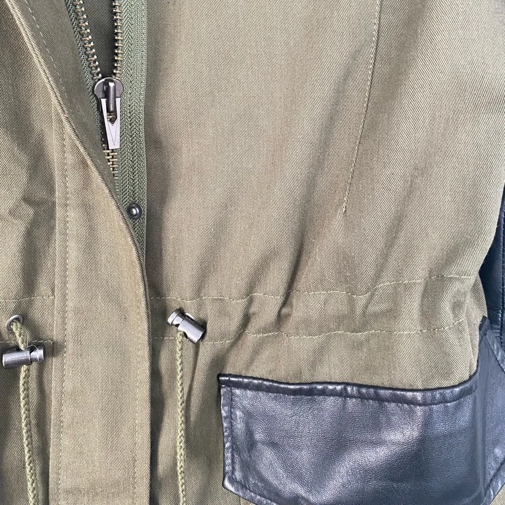 Veda Utility Jacket - Picture 5 of 6